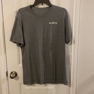 Men’s lululemon athletic gray Aloha shirt.Size L